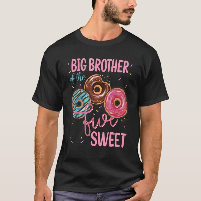 Big Brother des süßen 5. Donut-Party T-Shirt (Vorderseite)