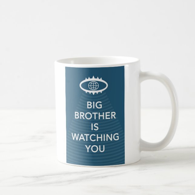 Big Brother sieht dir Slogan-Tasse von 1984 zu Tasse (Rechts)