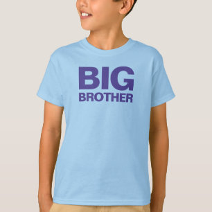 Big Brother Wording auf einem Jungen T-Shirt