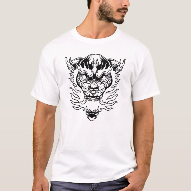 Big Cat mit Flammen Tätowierdesign T - Shirt (Vorderseite)