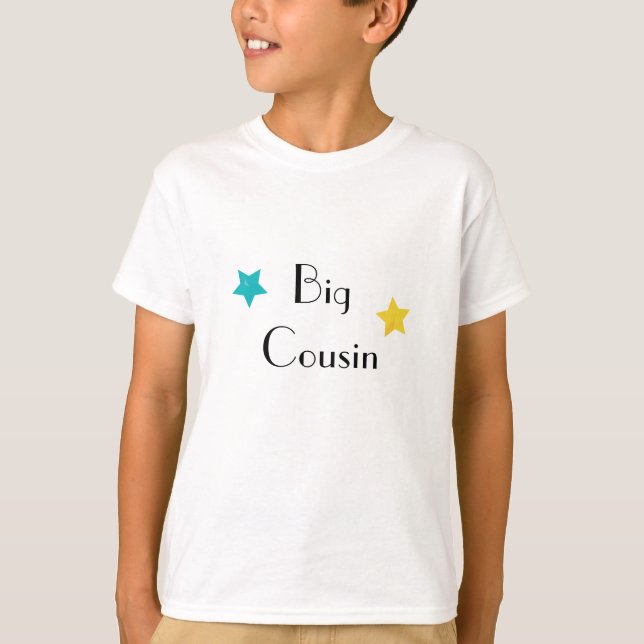 Big Cousin mit Sternen T-Shirt (Vorderseite)