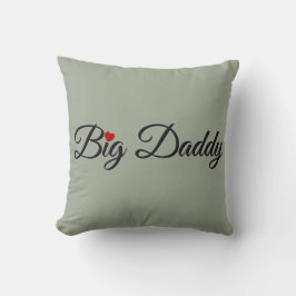 Big Daddy mit Red Heart Kissen