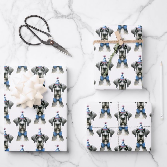 Big Dog in a Tiny Birthday Hat and Bowtie Geschenkpapier Set (Vorderseite)