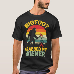 Big Foot hat mein Würstchen Funny Sasquatch T-Shirt