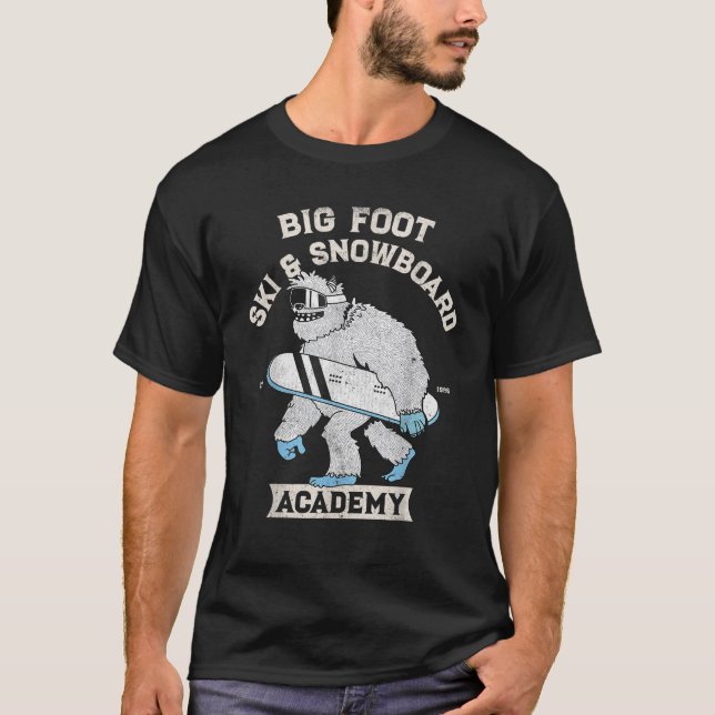 Big Foot Ski Snowboard Academy Funny Winter Sport  T-Shirt (Vorderseite)
