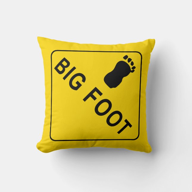 Big Foot Warning Sign Kissen (Vorderseite)
