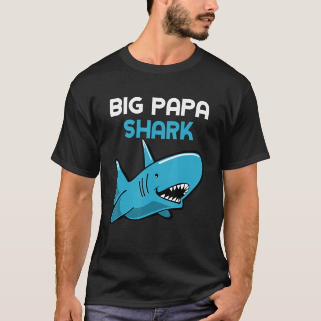 Big Papa Shark  Family T-Shirt (Vorderseite)