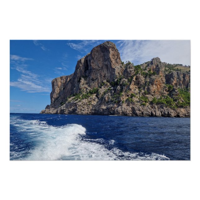 Big rock in the sea poster (Vorderseite)