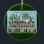 Big Sky Montana Fun Retro Snowy Mountains Keramik Ornament<br><div class="desc">Big Sky Montana Neo Vintage Reisedesign im lustigen Retro-Cartoon-Stil mit schneebedeckten Bergen,  Wäldern und Bäumen darunter,  blauen Himmel und coolem Retro-Skript-Text.</div>