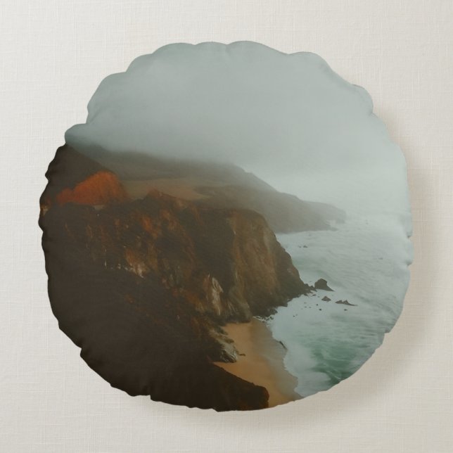 Big Sur Erkundung Rundes Kissen (Vorderseite)