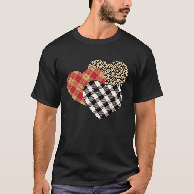 Big Three Hearts Leopard Buffalo Plaid  Valentine' T-Shirt (Vorderseite)