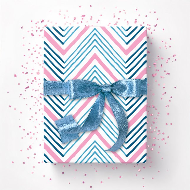 Big Zag Chevron in Pink and Deep Aqua Geschenkpapier (Von Creator hochgeladen)
