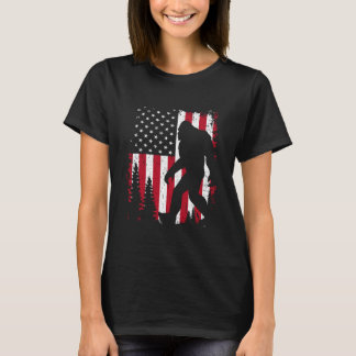 Bigfoot 4. Juli American USA Flag Patriotic T-Shirt