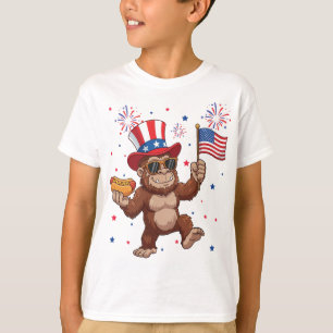 Bigfoot 4. Juli Patriotische Rakete und Feuerwerk T-Shirt