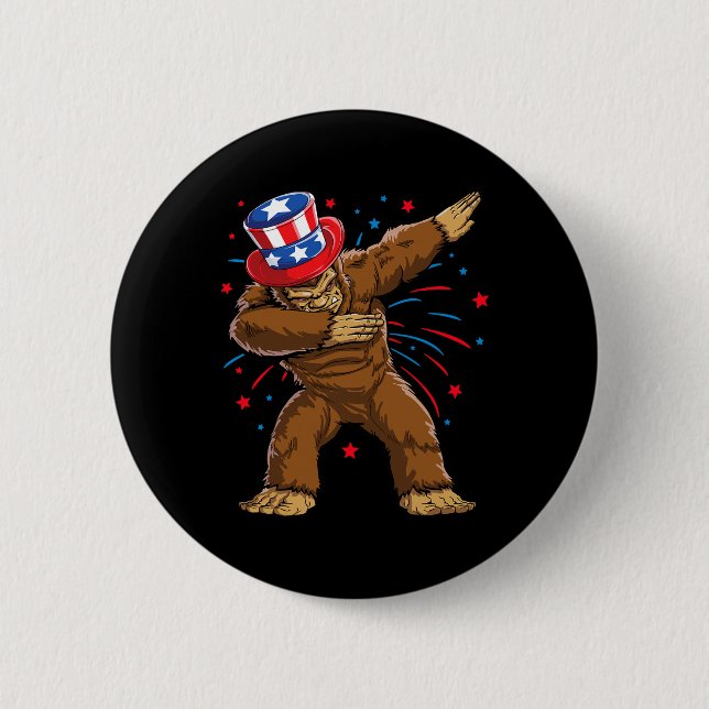 Bigfoot 4. Juli Shirts Sasquatch American Flag Button (Vorderseite)