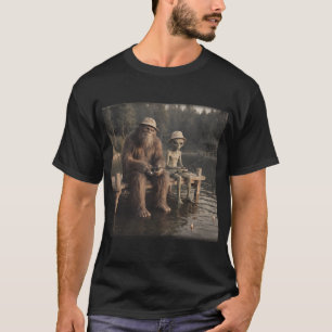 Bigfoot Alien Angeln Lustige Männer UFO Sasquatch T-Shirt