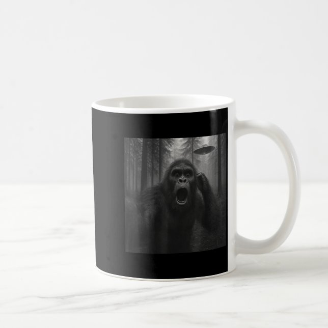 Bigfoot Alien Ufo Selfie Funny Sasquatch Meme Men  Kaffeetasse (Rechts)