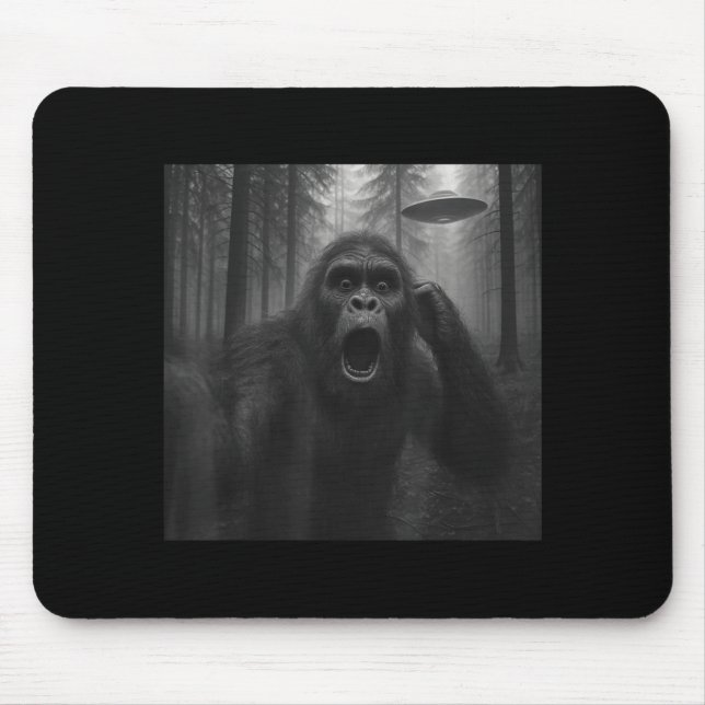 Bigfoot Alien Ufo Selfie Funny Sasquatch Meme Men  Mousepad (Vorne)
