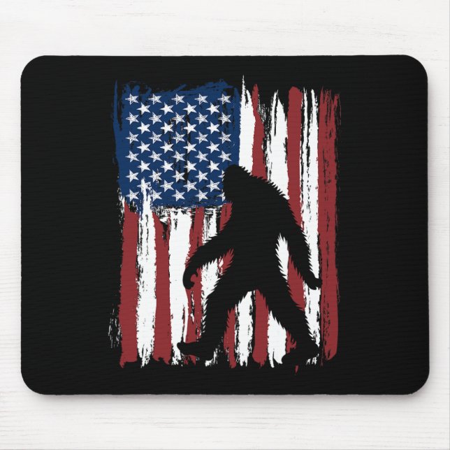 Bigfoot American Flag Funny 4. Juli Patriotic Mousepad (Vorne)