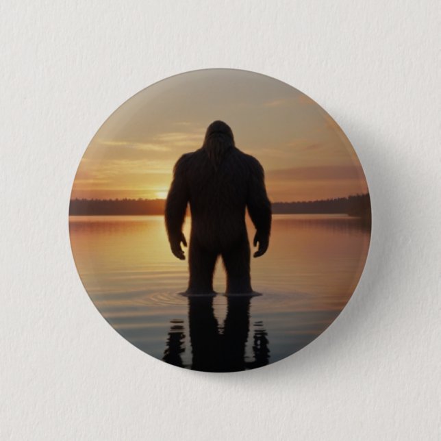 Bigfoot at Sunset Lake Button (Vorderseite)