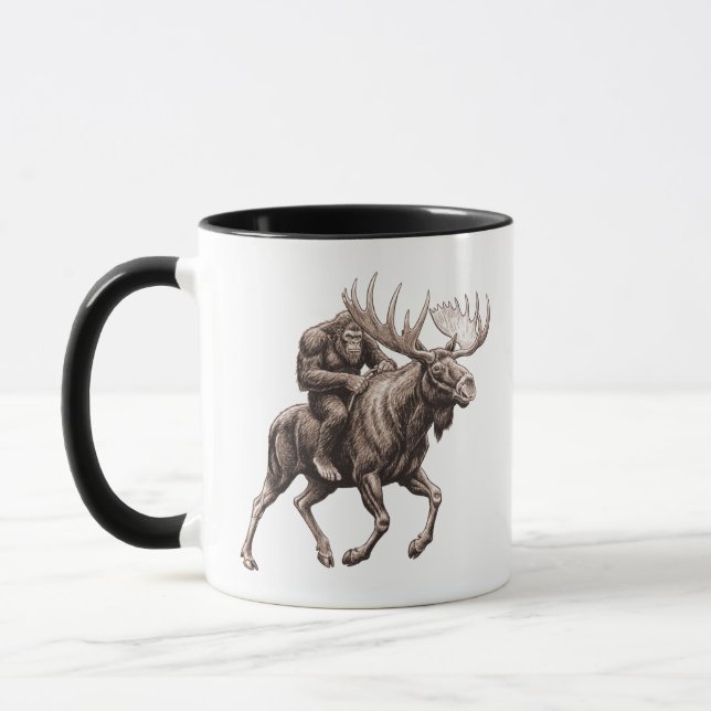Bigfoot auf einem Elch reitend  Tasse (Links)