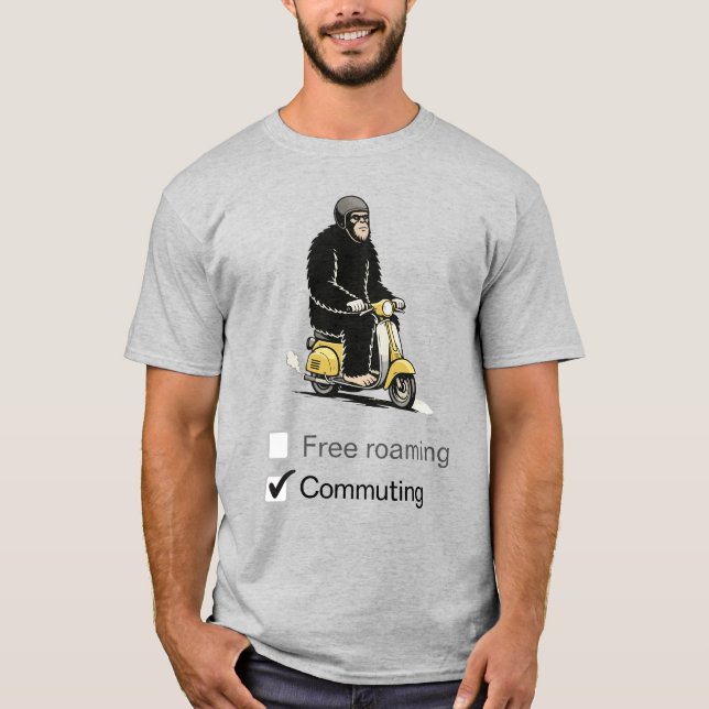 Bigfoot auf seinem Roller T-Shirt (Vorderseite)