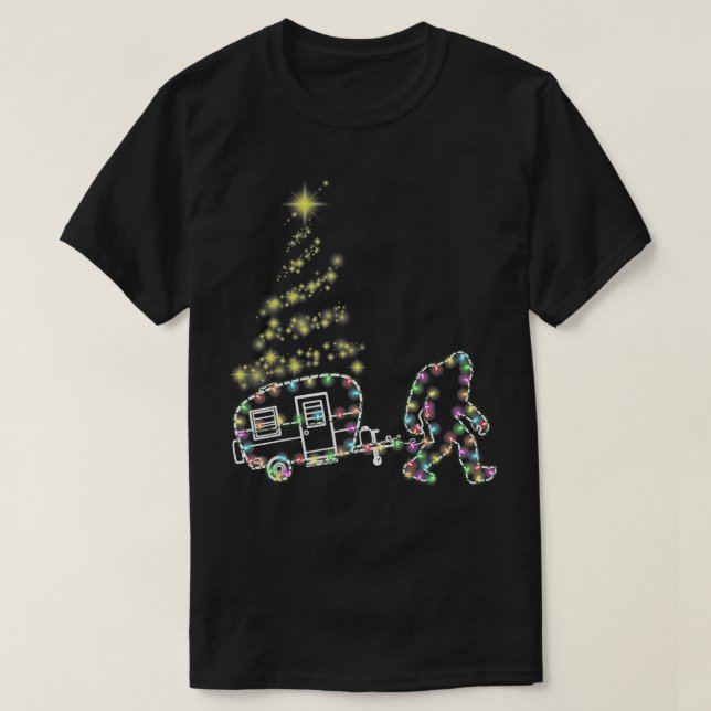 Bigfoot Camping Trailer Christmas Light Camper Xma T-Shirt (Design vorne)