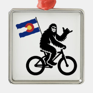 Bigfoot Cycling Colorado Flag Ornament Aus Metall