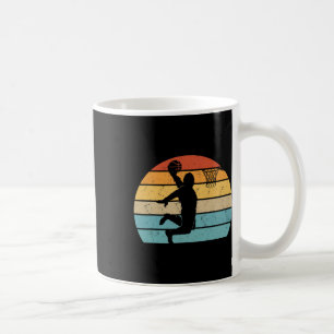 Bigfoot, der einen Totenkopf-Sasquatch entwirft Kaffeetasse