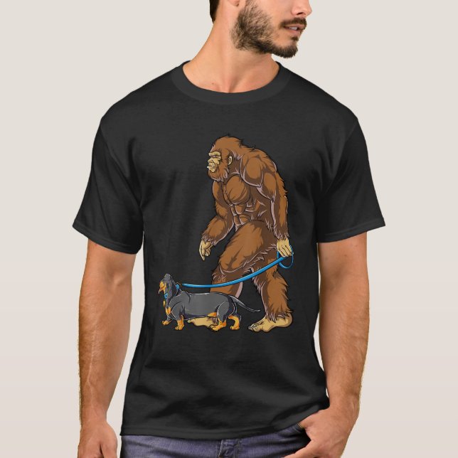 Bigfoot Dog Dackel Sasquatch Kinder Männer Frauen T-Shirt (Vorderseite)