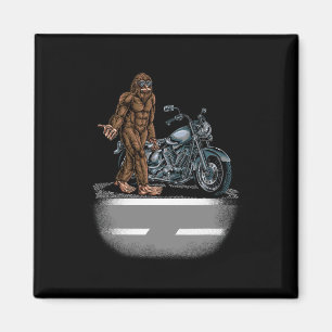 Bigfoot Fahren eines Motorrads, das versucht, eine Magnet