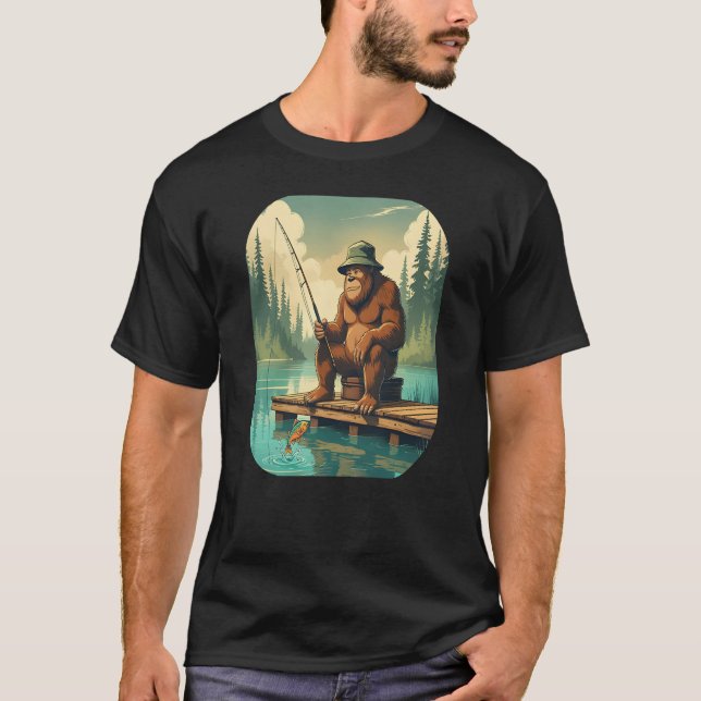 Bigfoot Fishing Sasquatch Distressed T-Shirt (Vorderseite)