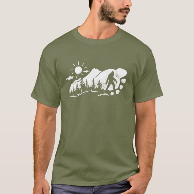 Bigfoot Footprint Graphic T-Shirt (Vorderseite)