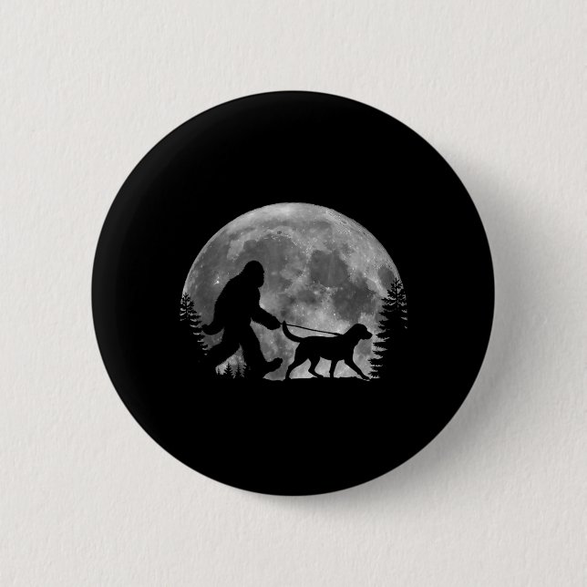 Bigfoot führt einen Hund Labrador Retriever Dad Mo Button (Vorderseite)