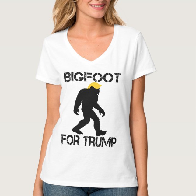 Bigfoot für Trump-Wahlen 2024 T-Shirt (Vorderseite)