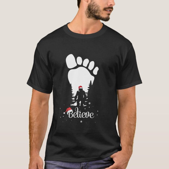 Bigfoot Fußprint Yeti Glaube Weihnachtsmannmütze C T-Shirt (Vorderseite)