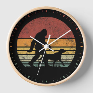 Bigfoot gehender Labrador Retriever Hund Vintage Uhr