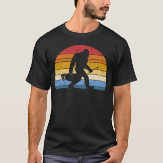 Bigfoot Golf Team Funny Golf Vintag T-Shirt