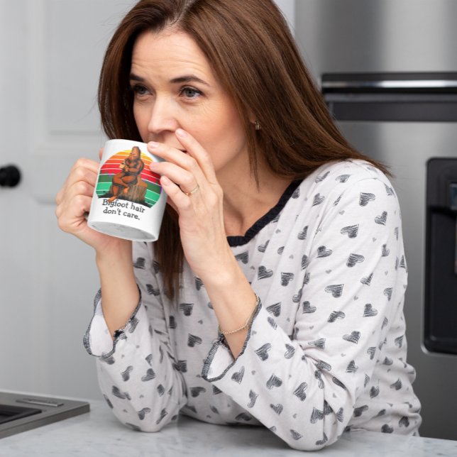 Bigfoot Hair Keine Sorge Sasquatch Funny 15oz Kaffeetasse (Von Creator hochgeladen)