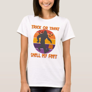 Bigfoot Halloween Trick oder Treat Riechen meine F T-Shirt
