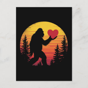 Bigfoot Herz Valentinstag Liebe Sasquatch Sonnenun Feiertagspostkarte