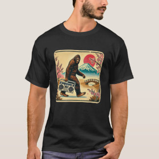 Bigfoot in Japan – 80er Retro T-Shirt