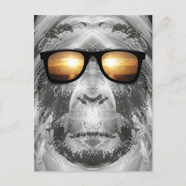 Bigfoot in Shades Postkarte (Vorderseite)