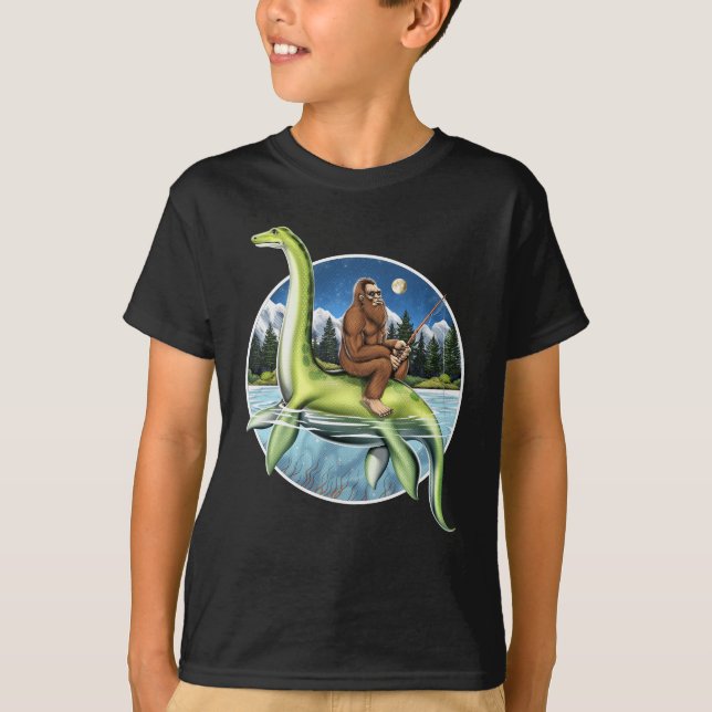 Bigfoot Loch Ness Fishing T-Shirt (Vorderseite)