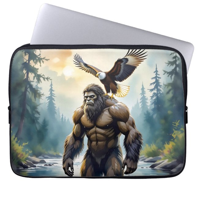 Bigfoot mit einem Adler auf der Schulter Laptopschutzhülle (Vorderseite)