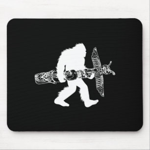 Bigfoot mit Totem im Nordwesten Sasquatch Native A Mousepad