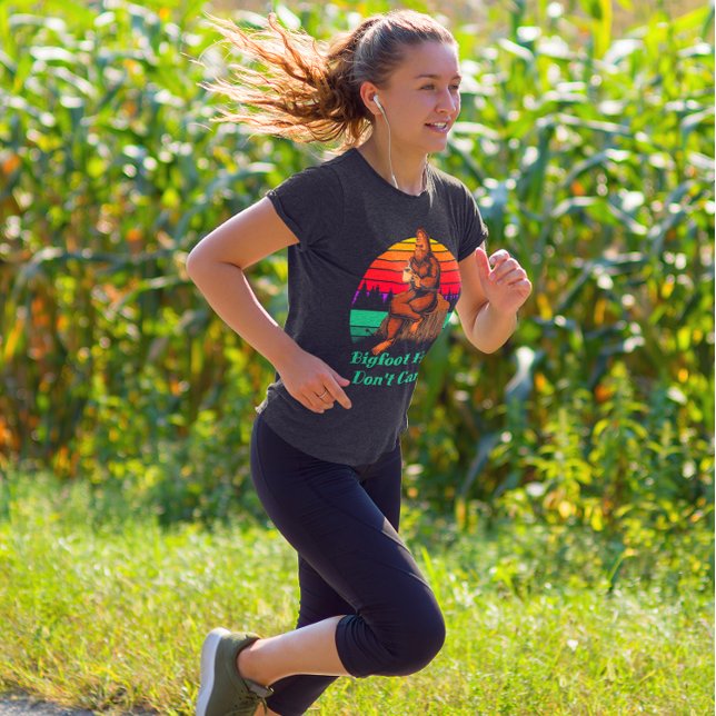 Bigfoot Morning Coffee Bigfoot Hair Keine Sorge T-Shirt (Von Creator hochgeladen)