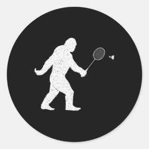 Bigfoot Playing Badminton Shuttle Funny Badminton Runder Aufkleber