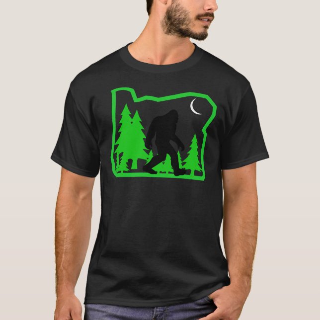 Bigfoot Roaming Through Oregon Shirt Sticker (Vorderseite)