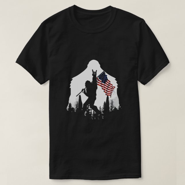 Bigfoot Rock and Roll Silhouette American Flag  T-Shirt (Design vorne)